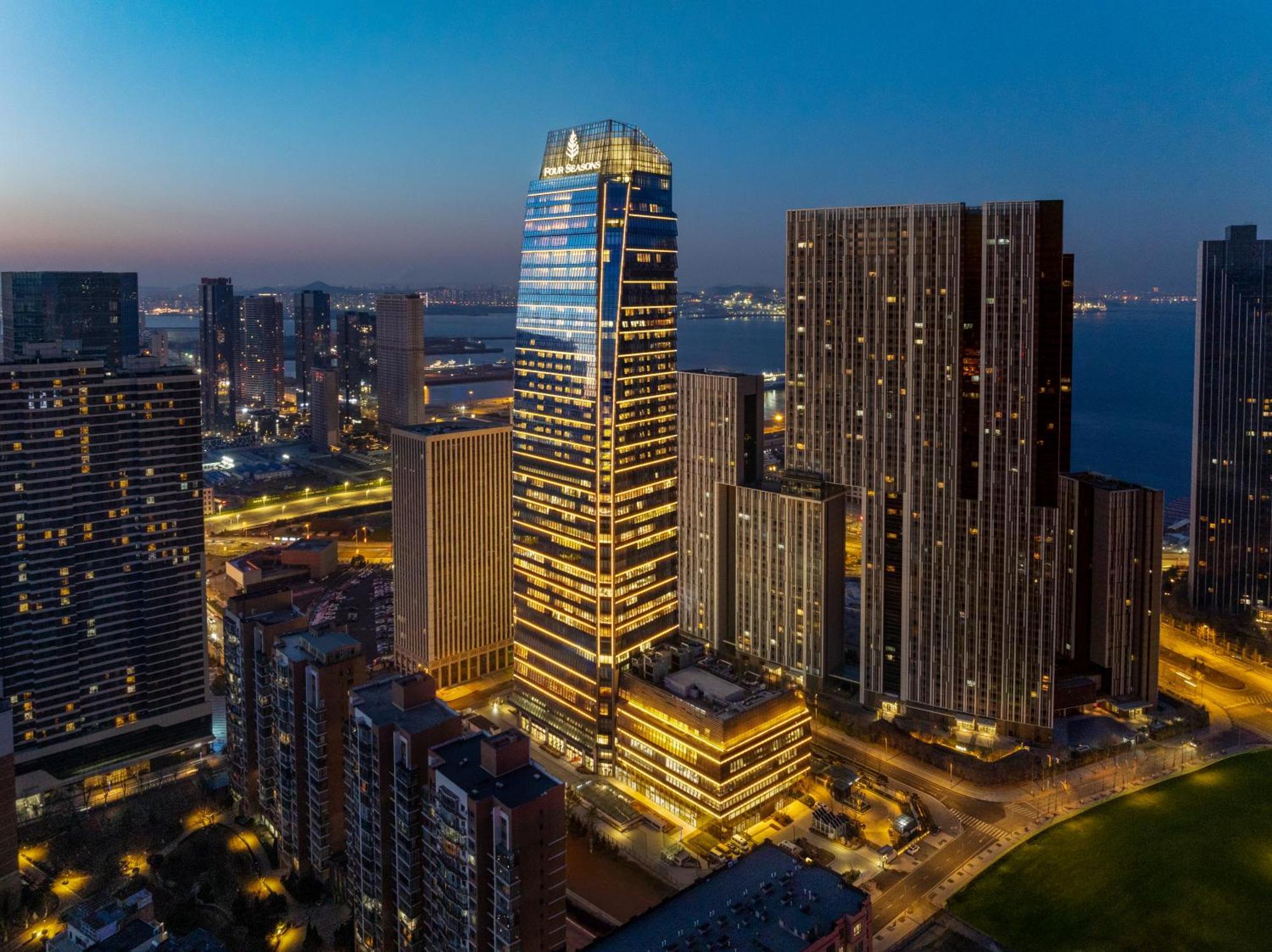 Four Seasons Hotel Dalian Exterior foto